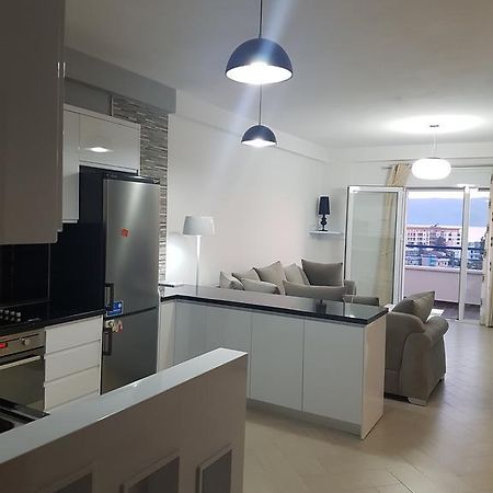 Modern Cozy Apartment Seaview Vlorë Exteriör bild