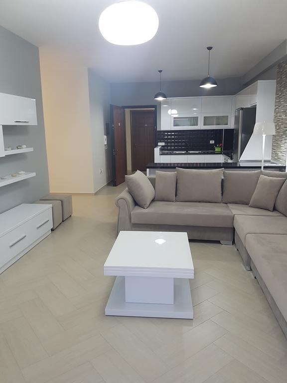 Modern Cozy Apartment Seaview Vlorë Exteriör bild