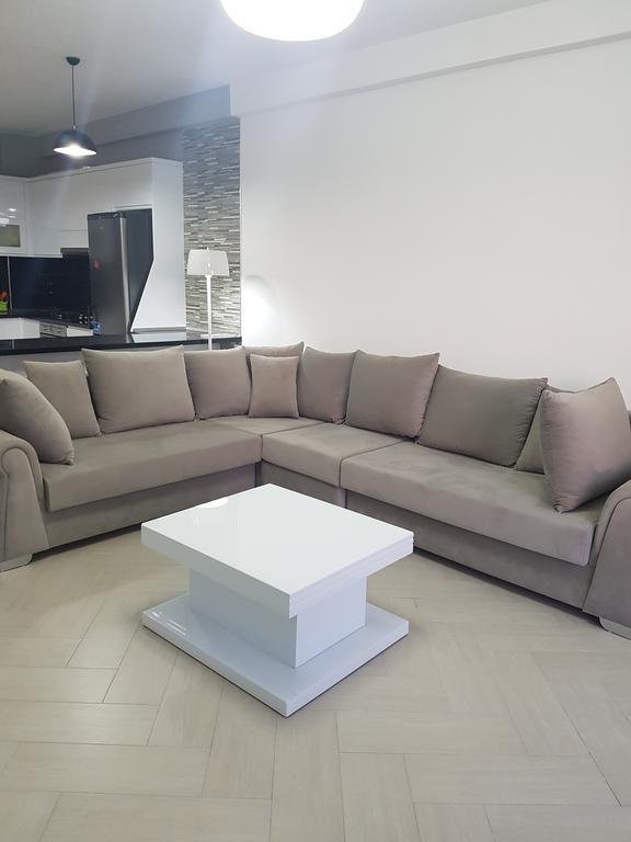 Modern Cozy Apartment Seaview Vlorë Exteriör bild