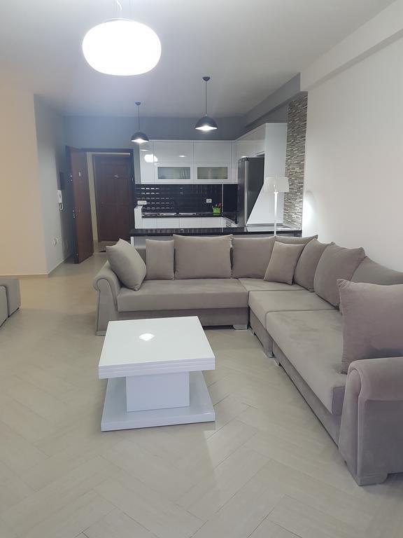 Modern Cozy Apartment Seaview Vlorë Exteriör bild