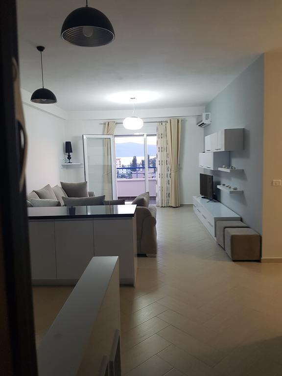 Modern Cozy Apartment Seaview Vlorë Exteriör bild
