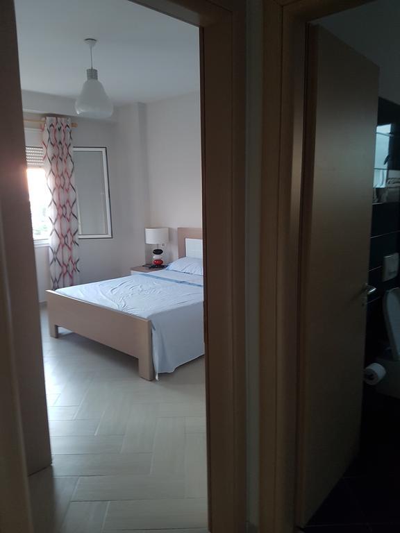 Modern Cozy Apartment Seaview Vlorë Exteriör bild